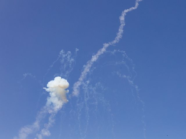 Израильский военный аэростат наблюдения упал на территории Ливана