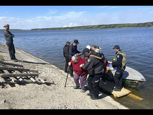 Война в Украине: эвакуация жителей Волчанска. Фоторепортаж