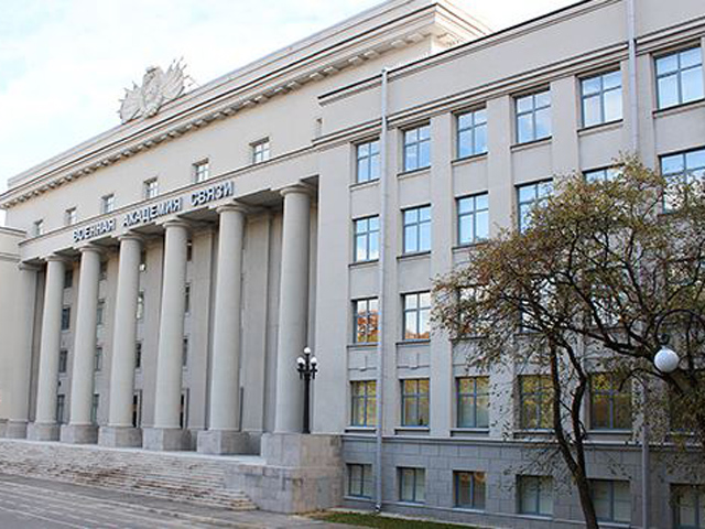 В Санкт-Петербурге, в Военной академии связи, прогремел взрыв; есть пострадавшие