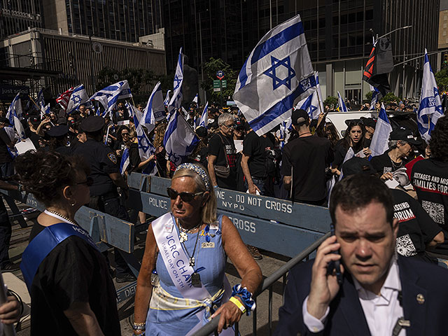 Israel Day парад в Нью-Йорке под лозунгом "Bring them home now". Фоторепортаж