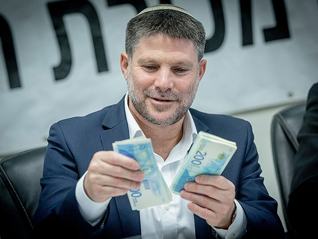Smotrich ordered the transfer of 130 million in Palestinian tax funds to victims of terror