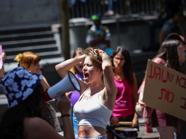 "Марш шлюх" в Иерусалиме: за права женщин и против войны. Фоторепортаж