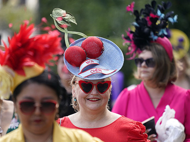 Скачки Royal Ascot: лучшие шляпки королевства. Фоторепортаж