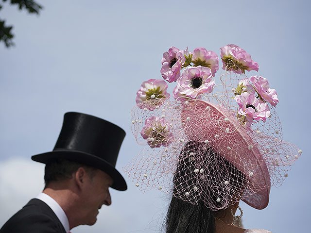 Скачки Royal Ascot: лучшие шляпки королевства. Фоторепортаж