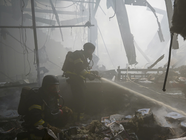 Russian Army Strikes Kharkov, Hits Residential Building