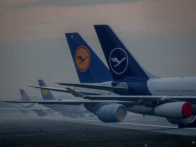 Lufthansa байгальд ээлтэй түлшинд шилжсэнээр тасалбарын үнийг дээд тал нь 72 евро болгож өсгөв.