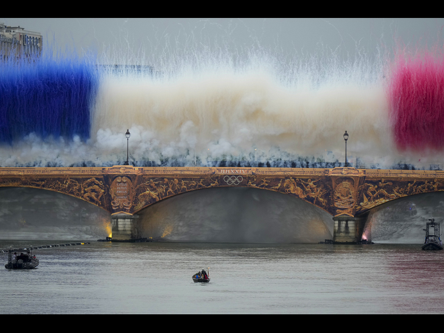 Церемония открытия Олимпийских игр 2024. Водный парад в Париже. Фоторепортаж