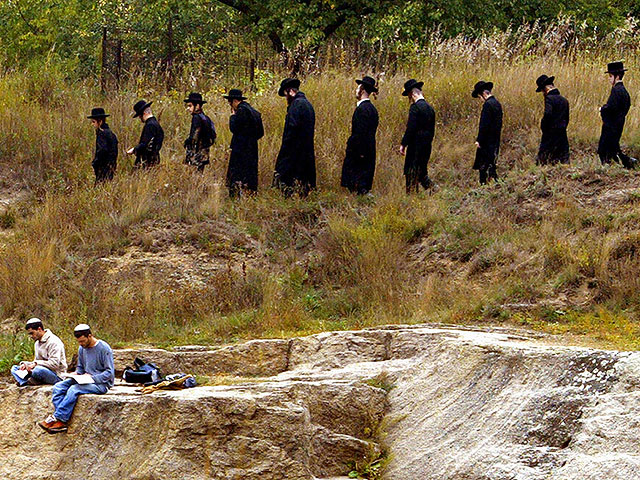 Israel to pay Moldova 700,000 shekels to allow Braslav Hasidim into Ukraine