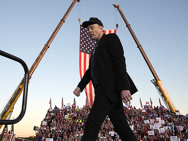 Илон Маск на предвыборном митинге Дональда Трама. Фоторепортаж