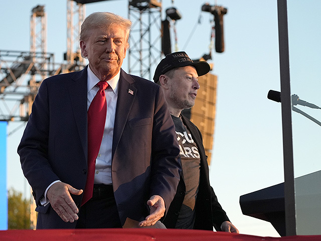 Илон Маск на предвыборном митинге Дональда Трама. Фоторепортаж