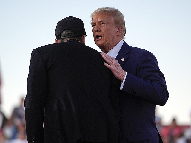 Илон Маск на предвыборном митинге Дональда Трама. Фоторепортаж