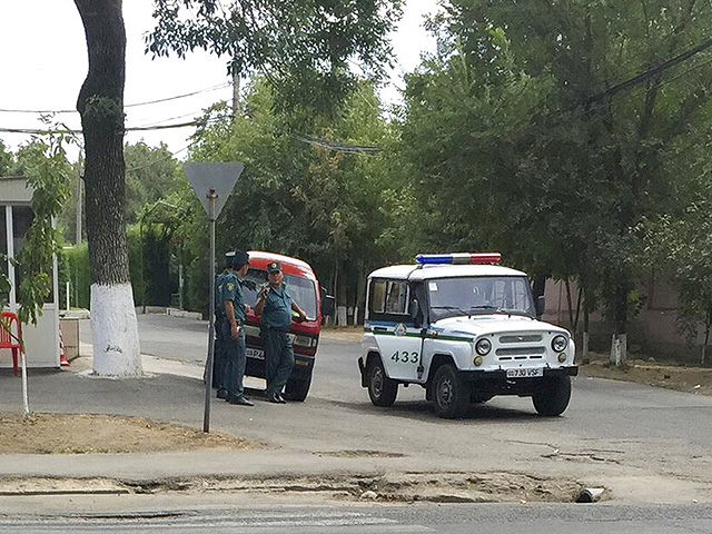 Three people were found dead in a hotel in Tashkent, including a Russian journalist.