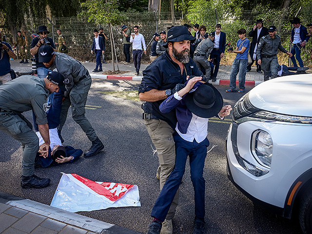 Акция протеста харедим против призыва в ЦАХАЛ. Фоторепортаж