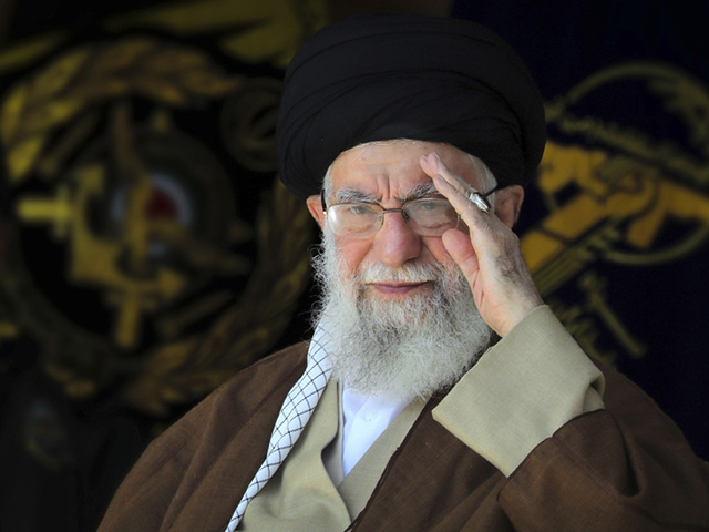 Ayatollah Khamenei: “Jihad in Lebanon and Palestine will bring us victory”