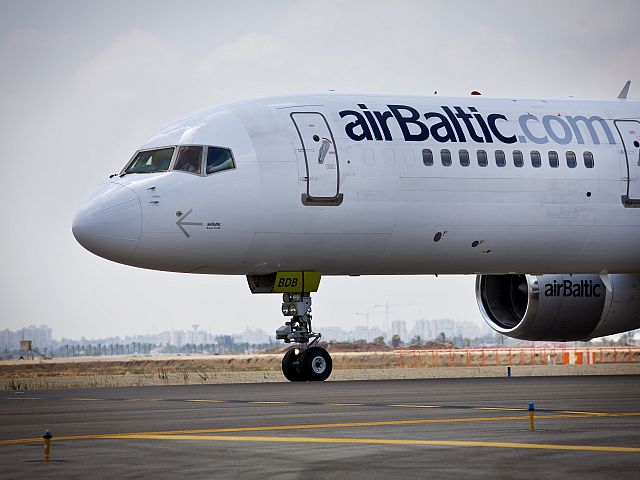 Авиакомпания AirBaltic отложила возвращение в Израиль до конца января