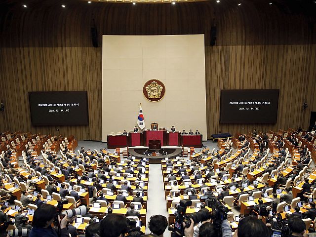 Корейский парламент проголосовал за импичмент президента Юн Сук Ёля