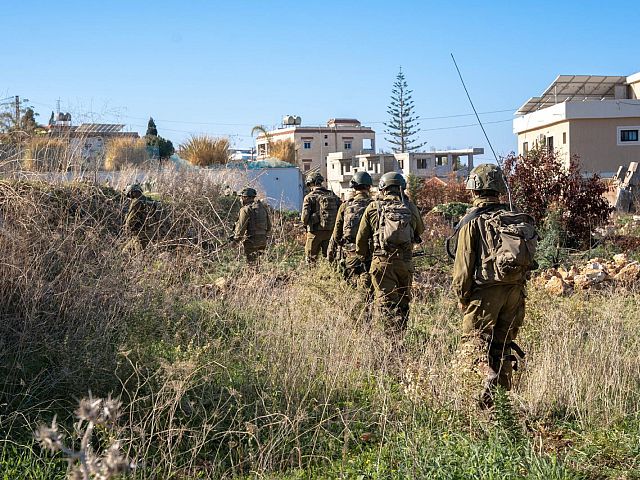 Израильские десантники продолжают зачистку юга Ливана от оружия "Хизбаллы". Фото, видео
