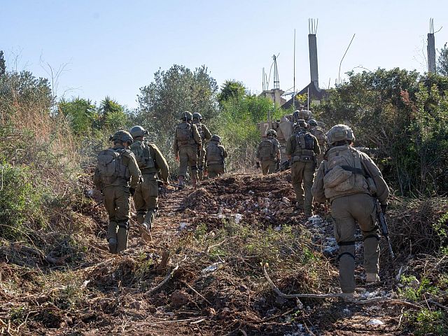 Израильские десантники продолжают зачистку юга Ливана от оружия "Хизбаллы". Фото, видео
