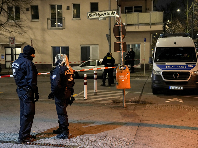 В Берлине уроженец Сирии напал с ножом на посетителей супермаркета, ранены два человека