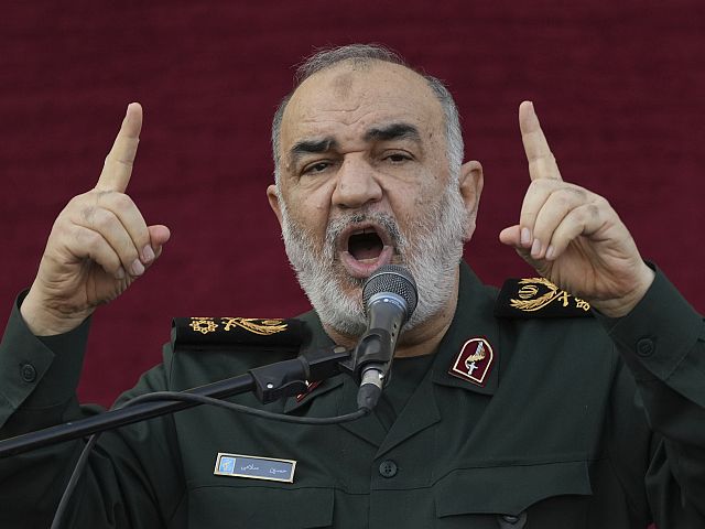 The commander-in-chief of the IRGC presented an underground missile system