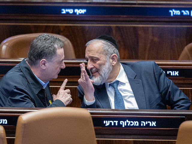 Ультиматум Дери: если не будет упорядочен статус призывников из йешив, будут выборы