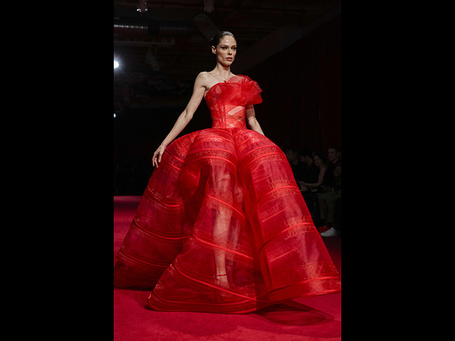 Новая коллекция Christian Siriano в Нью-Йорке. Фоторепортаж