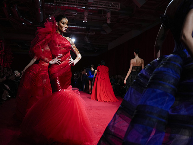 Новая коллекция Christian Siriano в Нью-Йорке. Фоторепортаж