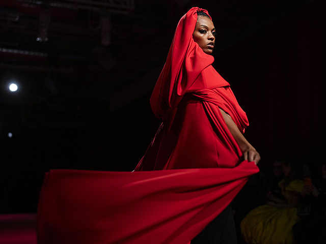 Новая коллекция Christian Siriano в Нью-Йорке. Фоторепортаж