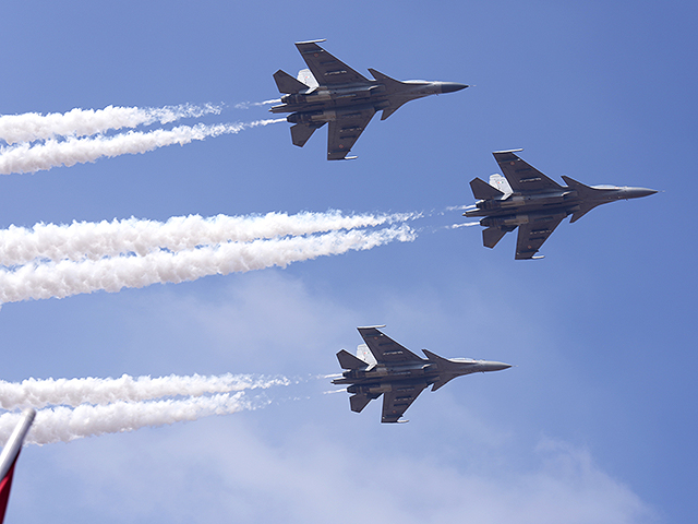 Авиашоу Aero India 2025: первая "встреча" Су-57 и F-35. Фоторепортаж
