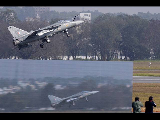 Авиашоу Aero India 2025: первая "встреча" Су-57 и F-35. Фоторепортаж
