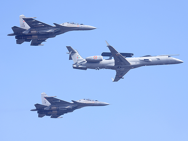 Авиашоу Aero India 2025: первая "встреча" Су-57 и F-35. Фоторепортаж
