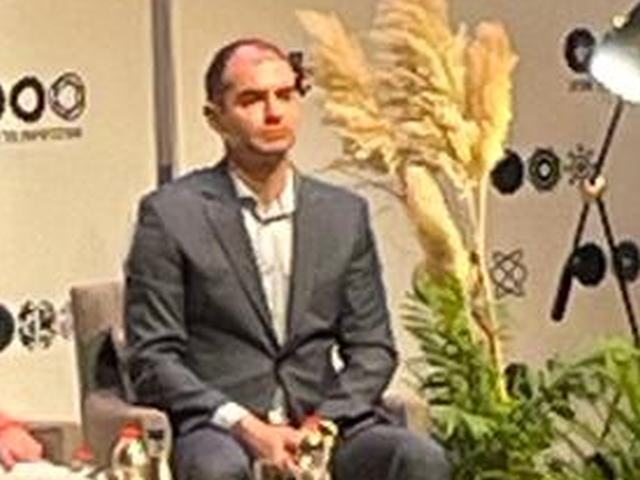 "Найм по личным рекомендациям": "Глобс" рассказал, кого Илья Суцкевер взял в свою новую компанию
