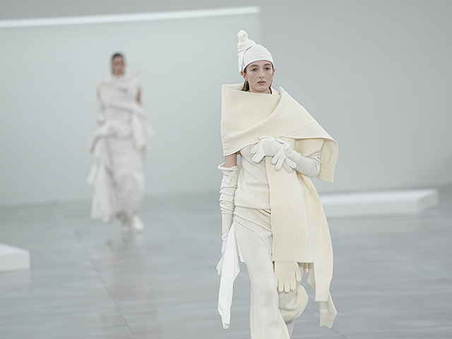 Коллекция Issey Miyake