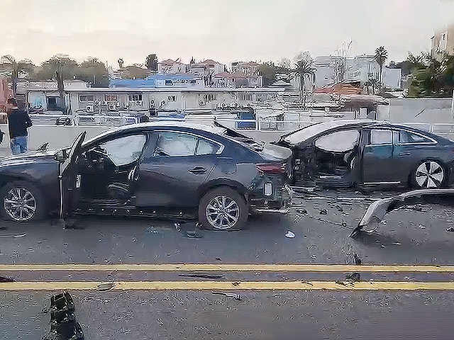 СМИ: на мосту возле Ла-Гуардия взорвался автомобиль бывшего мэра из центра Израиля