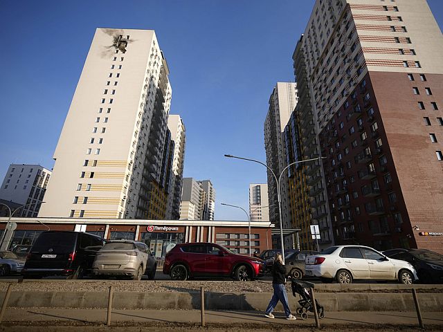 Последствия беспрецедентной атаки БПЛА на Москву. Фоторепортаж
