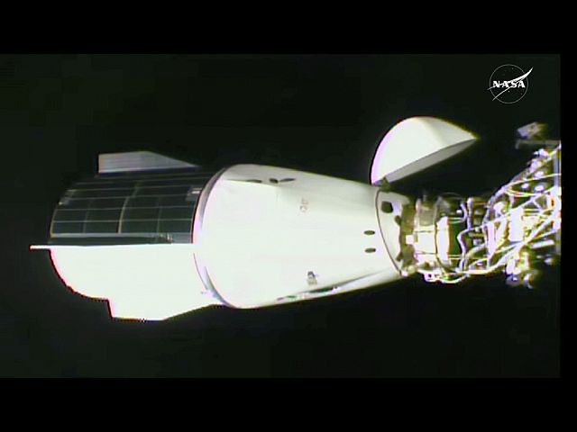 Корабль Crew Dragon пристыковался к МКС
