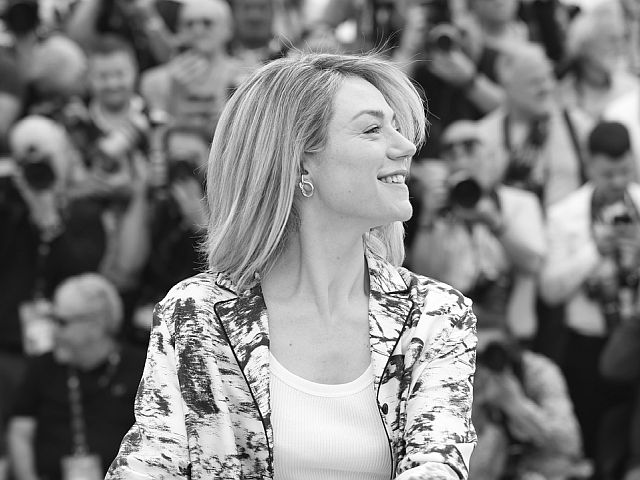 В возрасте 43 лет умерла актриса Эмили Декенн