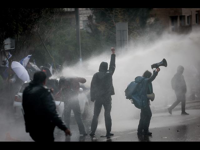 Протесты против увольнения главы ШАБАКа. Фоторепортаж из Иерусалима
