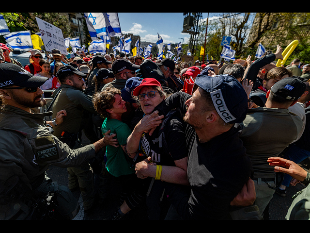 Протесты против увольнения главы ШАБАКа. Фоторепортаж из Иерусалима