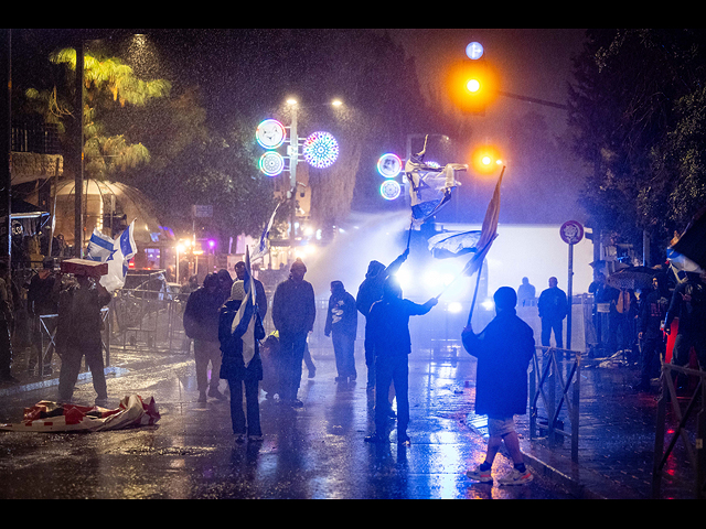 Протесты против увольнения главы ШАБАКа. Фоторепортаж из Иерусалима