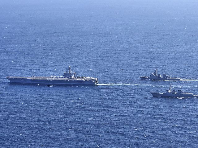 США перебрасывают в зону ответственности CENTCOM группу во главе с авианосцем Carl Vinson