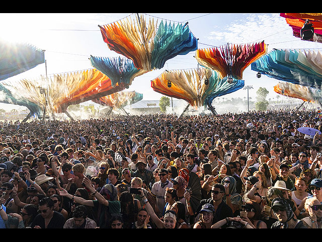 Coachella 2025: фестиваль музыки в Калифорнии. Фоторепортаж