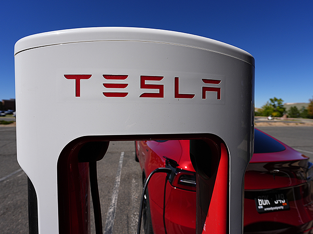 Tesla opened a new generation charging in Israel