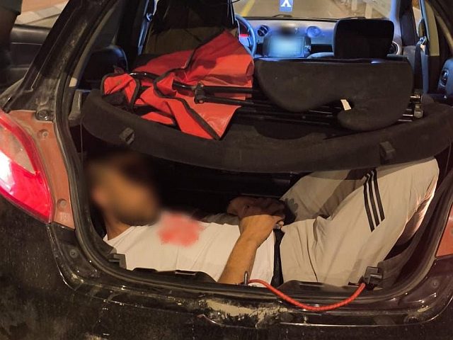 Арестован житель Лода, перевозивший палестинского нелегала в багажнике