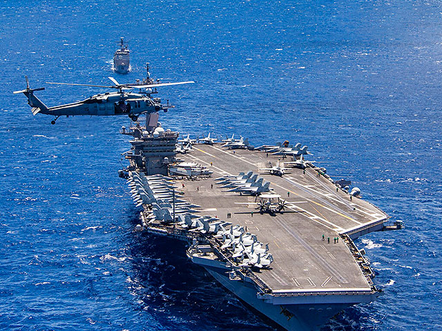 Авианосец Carl Vinson прибыл на Ближний Восток
