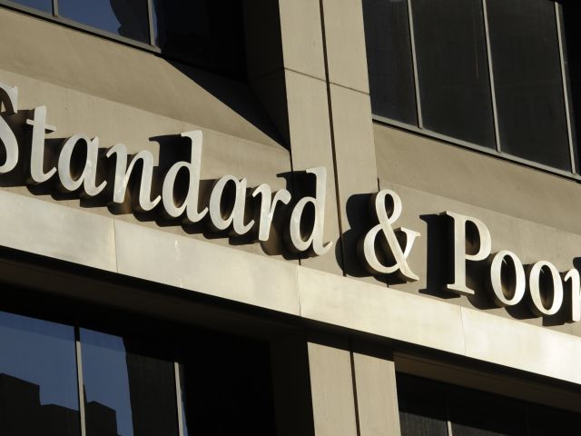 Агентство S&P улучшило прогноз по трем израильским банкам