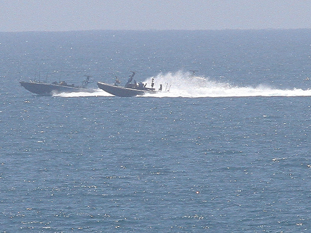 Катера израильских ВМС окружили судно Madleen