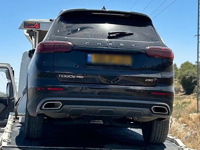 Угнанный у молодоженов в Бней-Браке свадебный автомобиль найден в Хевроне