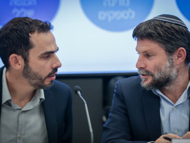 Четыре человека отклонили предложение возглавить бюджетный отдел минфина: "Мало шансов на успех"