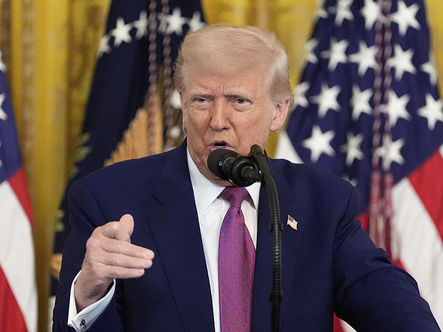 Трамп: "Не скажу, что израильский удар по Ирану неизбежен, но он вполне может произойти"